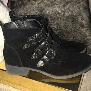 Ankle boots